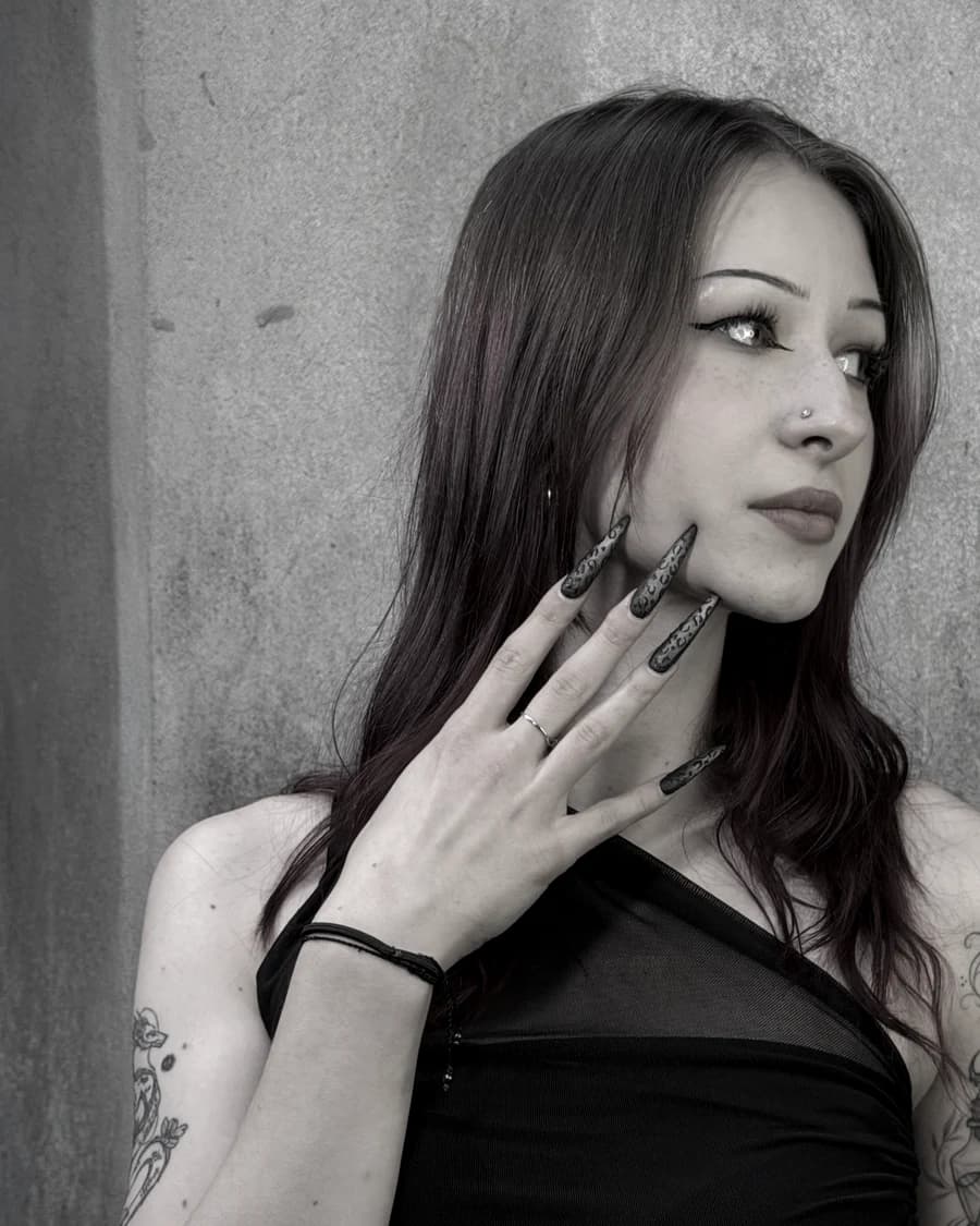 Portrait: Martyna, DEEPCUT nail artist