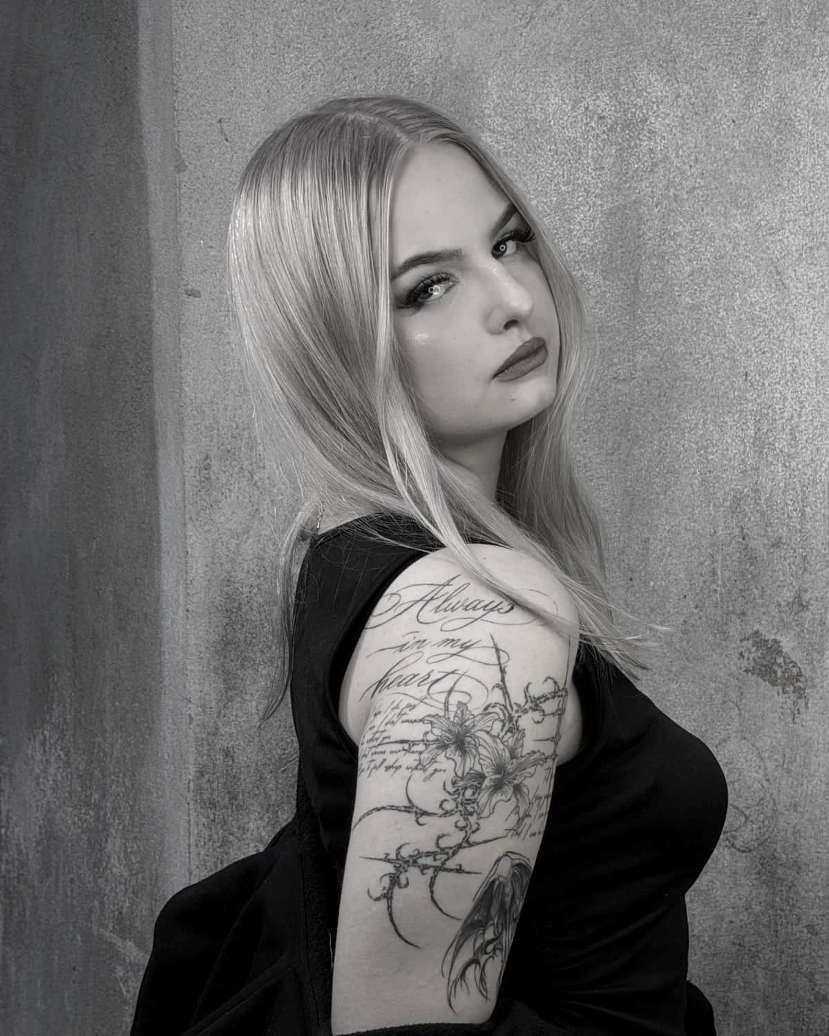Portrait: Nika, DEEPCUT barber